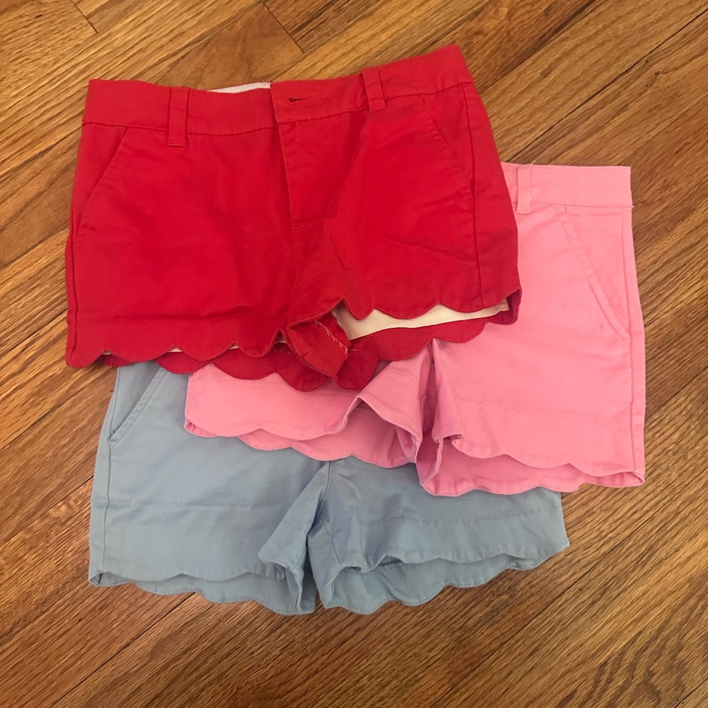 Crown and Ivy Scalloped Shorts Girls